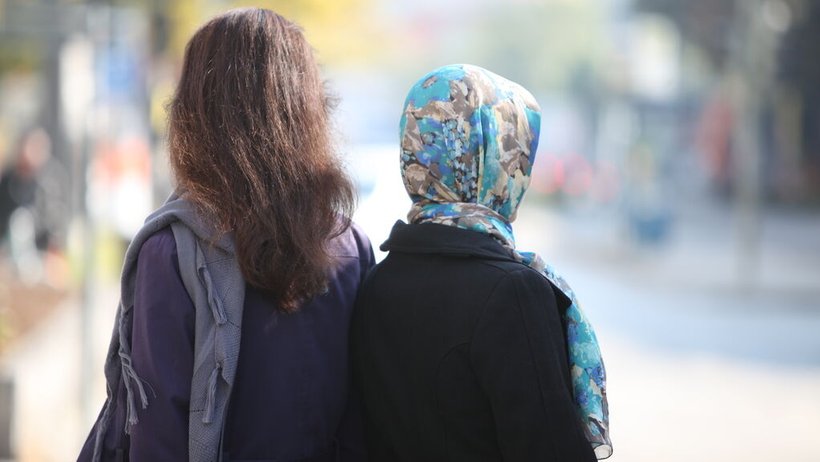 Warum immer mehr türkische Staatsbürger nach Deutschland fliehen | BR24