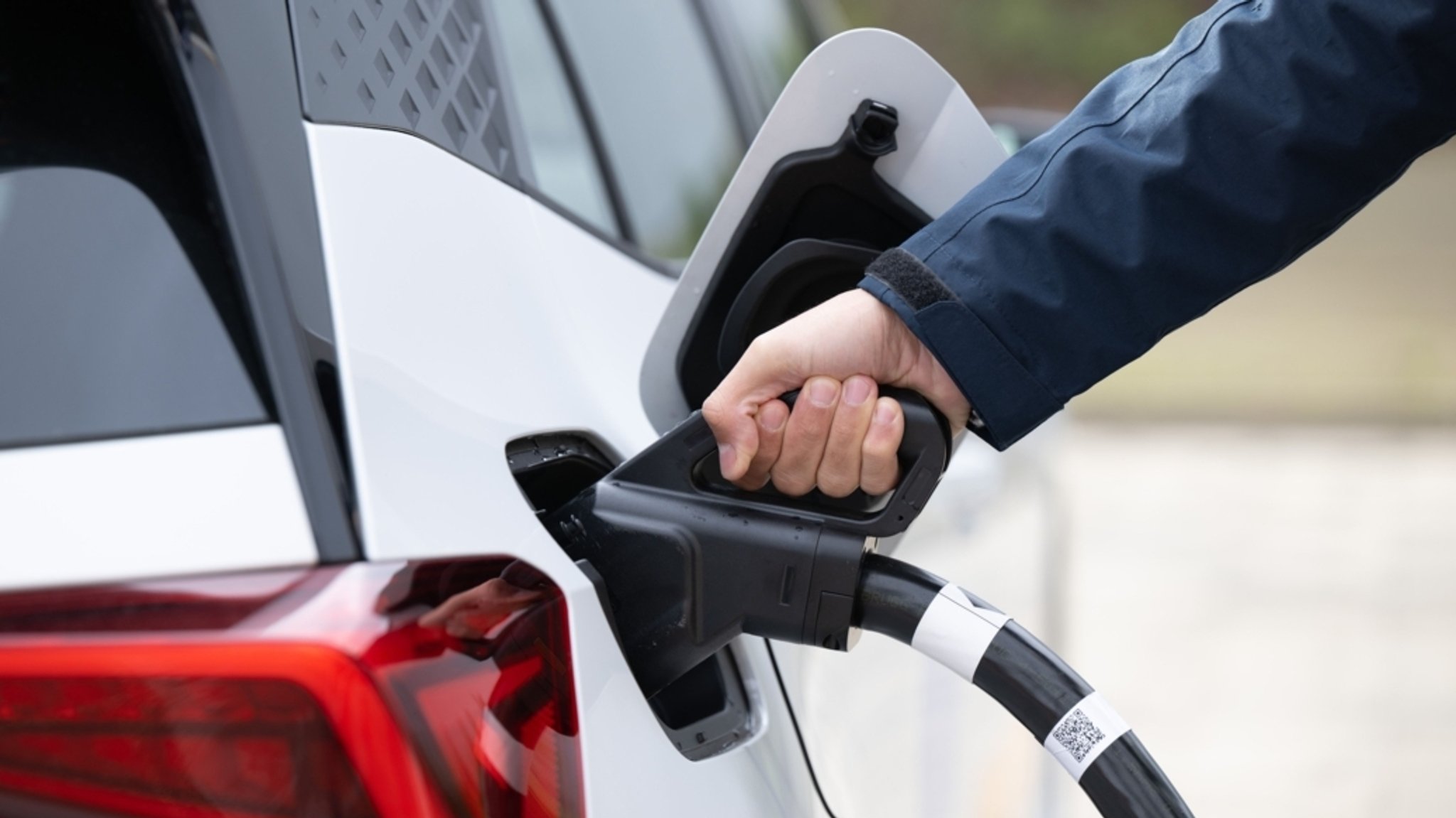 E-Autos oder Verbrenner: Schaut EU zu einseitig auf den Auspuff?