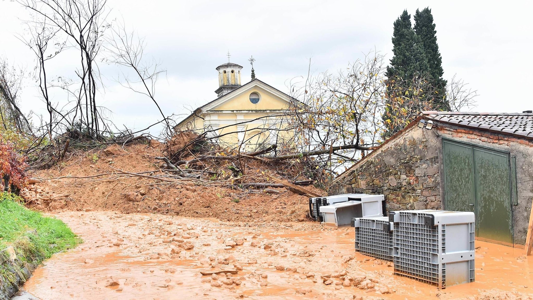 Murenabgang im Ort Brazzano di Cormons im Friaul