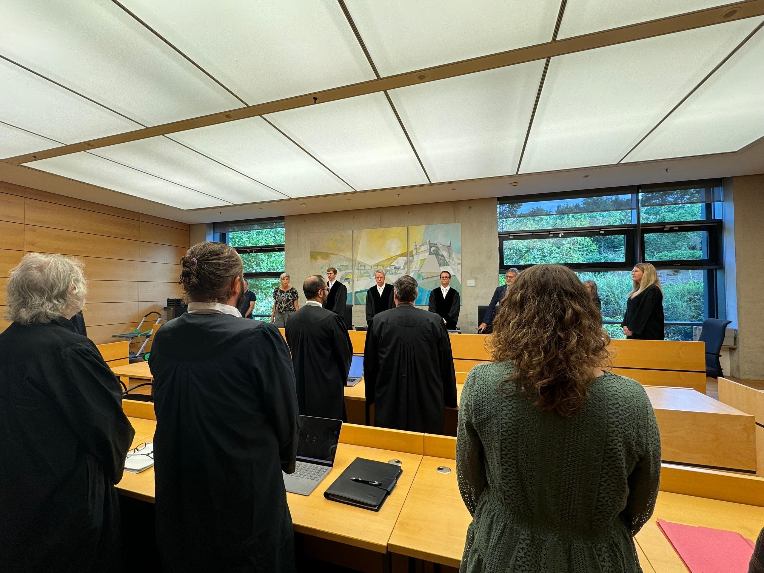 Am Landgericht Würzburg wurde am Montagvormittag das Urteil zu dem erschossenem Jugendlichen in Lohr gesprochen. 