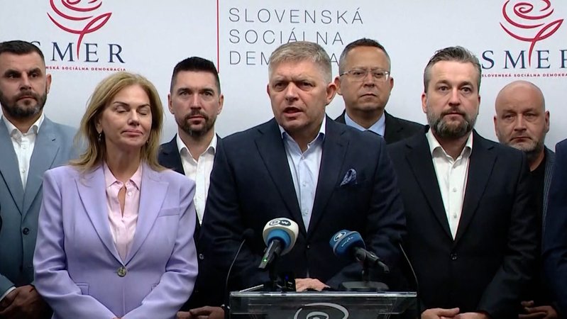 Der ehemalige Ministerpräsident Robert Fico hat die vorgezogene Parlamentswahl in der Slowakei gewonnen