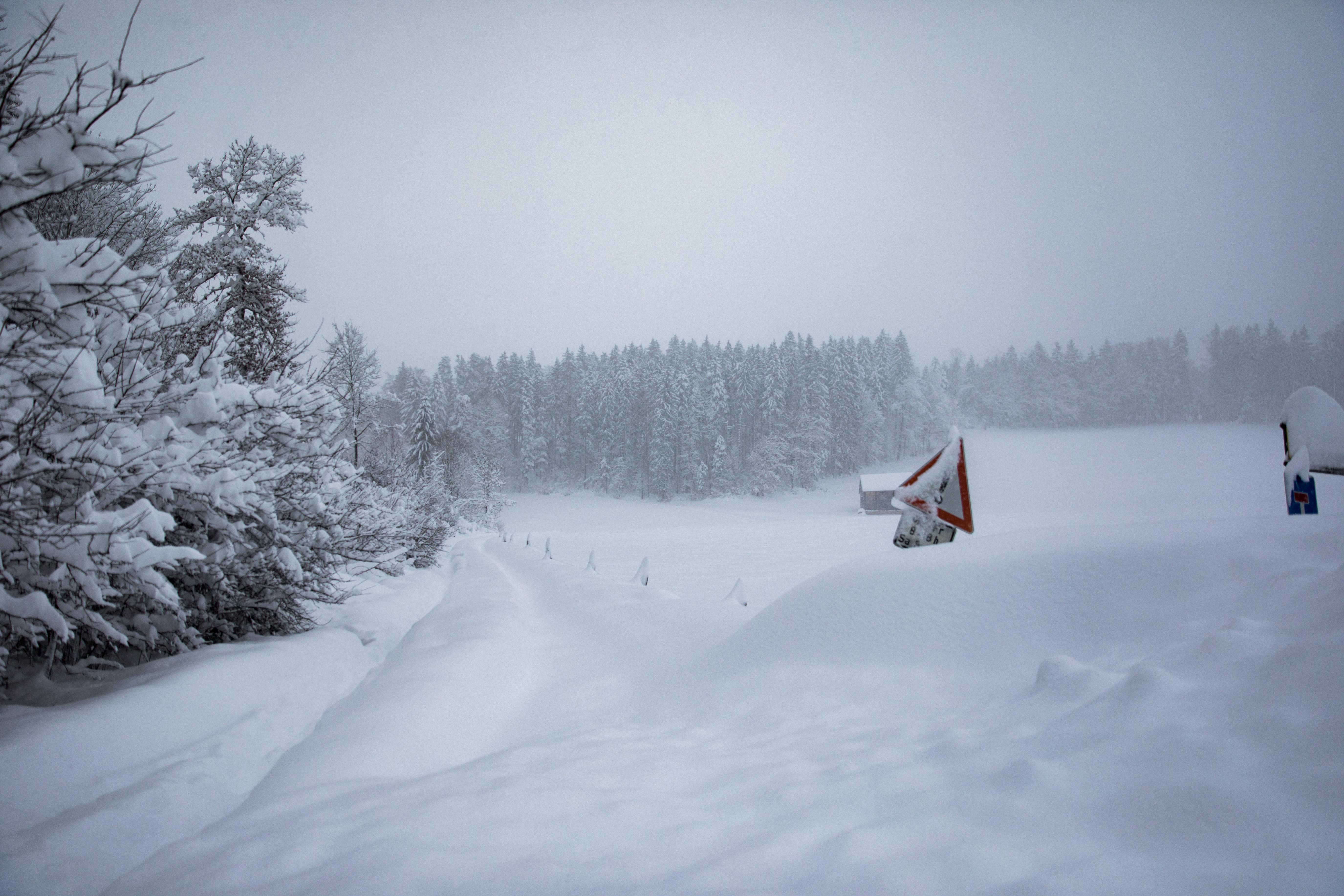 Archivbild: Bild eines Wintereinbruchs in Bayern.