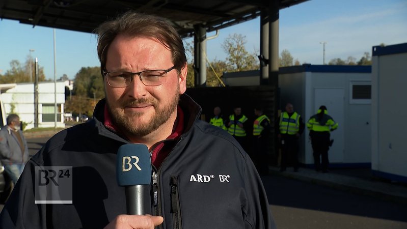 BR-Korrespondent Christoph Röder im Gespräch zu den Grenzkontrollen.