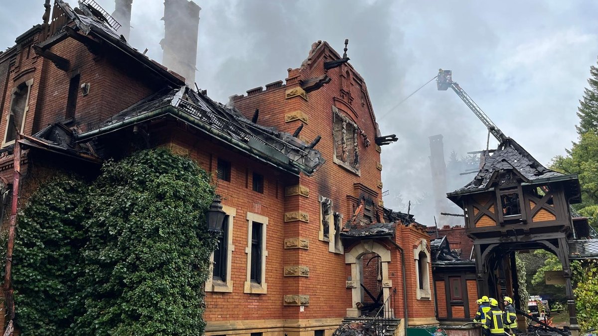 "Historischer Verlust": Golfclub bestürzt über Jagdschloss-Brand