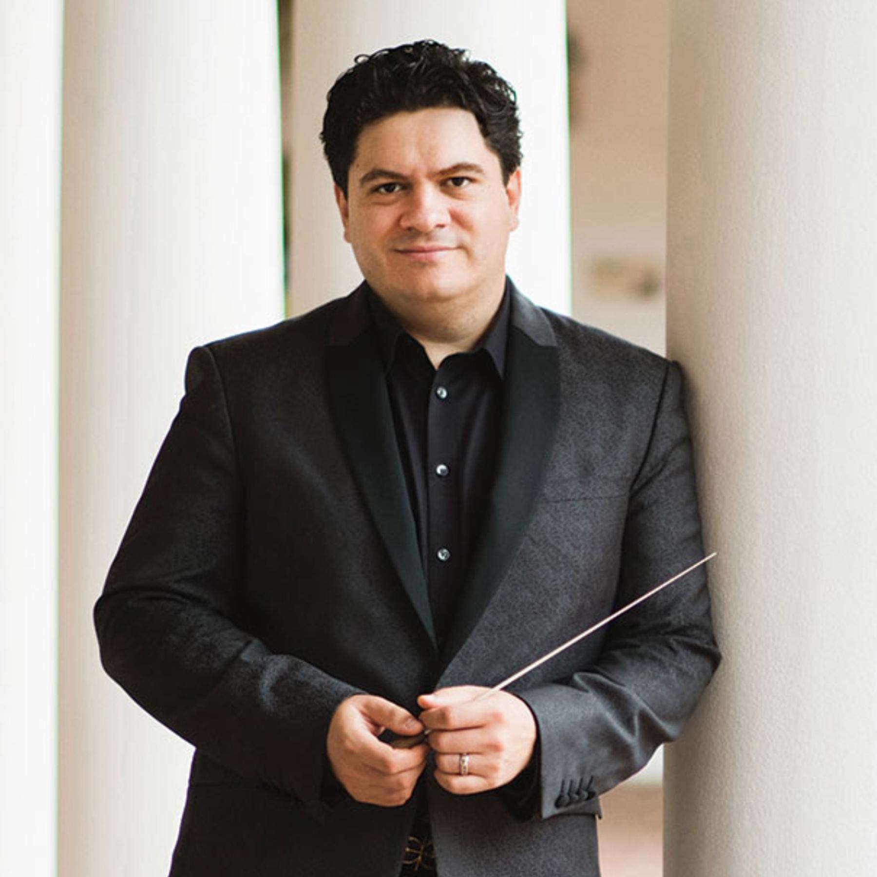 Kritik:  Cristian Măcelarus Debüt bei den Münchner Philharmonikern Kritik:  Cristian Măcelarus Debüt bei den Münchner Philharmonikern