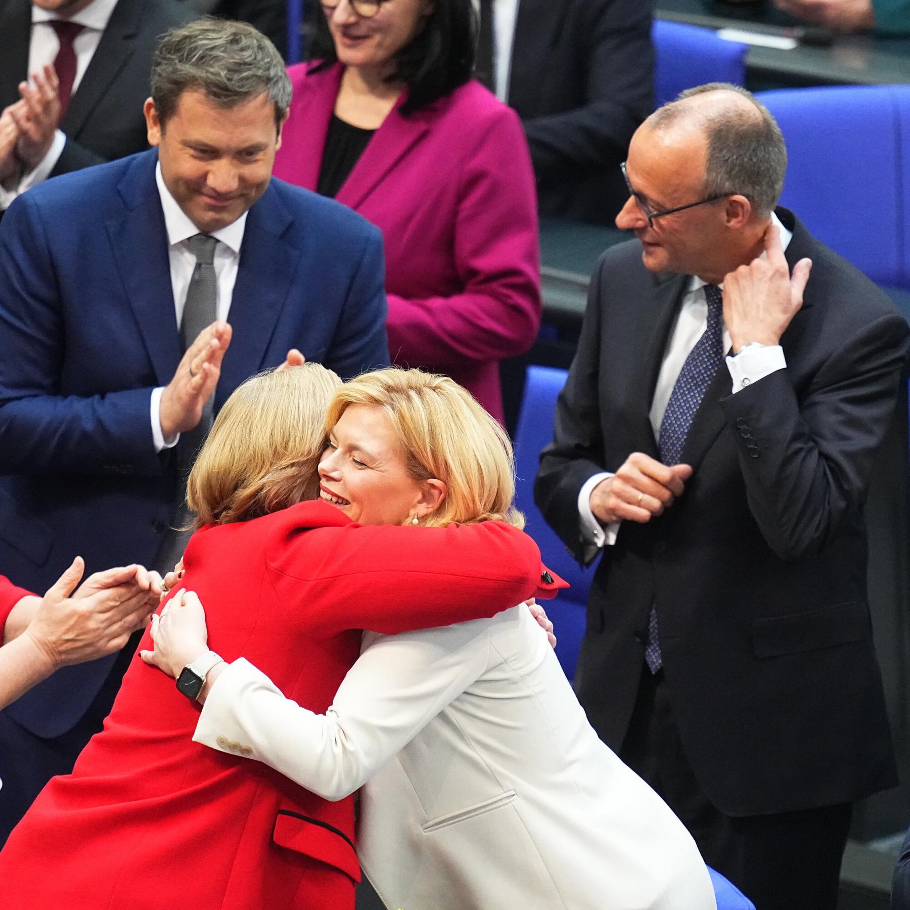 Neuer Bundestag konstituiert sich