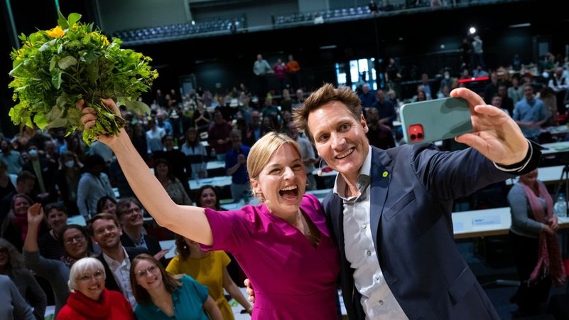 Ludwig Hartmann und Katharina Schulze, Fraktionsvorsitzende der Grünen im Bayerischen Landtag, sind nun auch das Spitzenduo für die Landtagswahl.