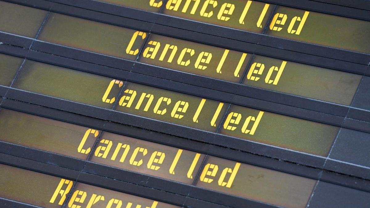 Ufo Streik Nur Wenige Flugausfalle Am Airport Nurnberg Br24