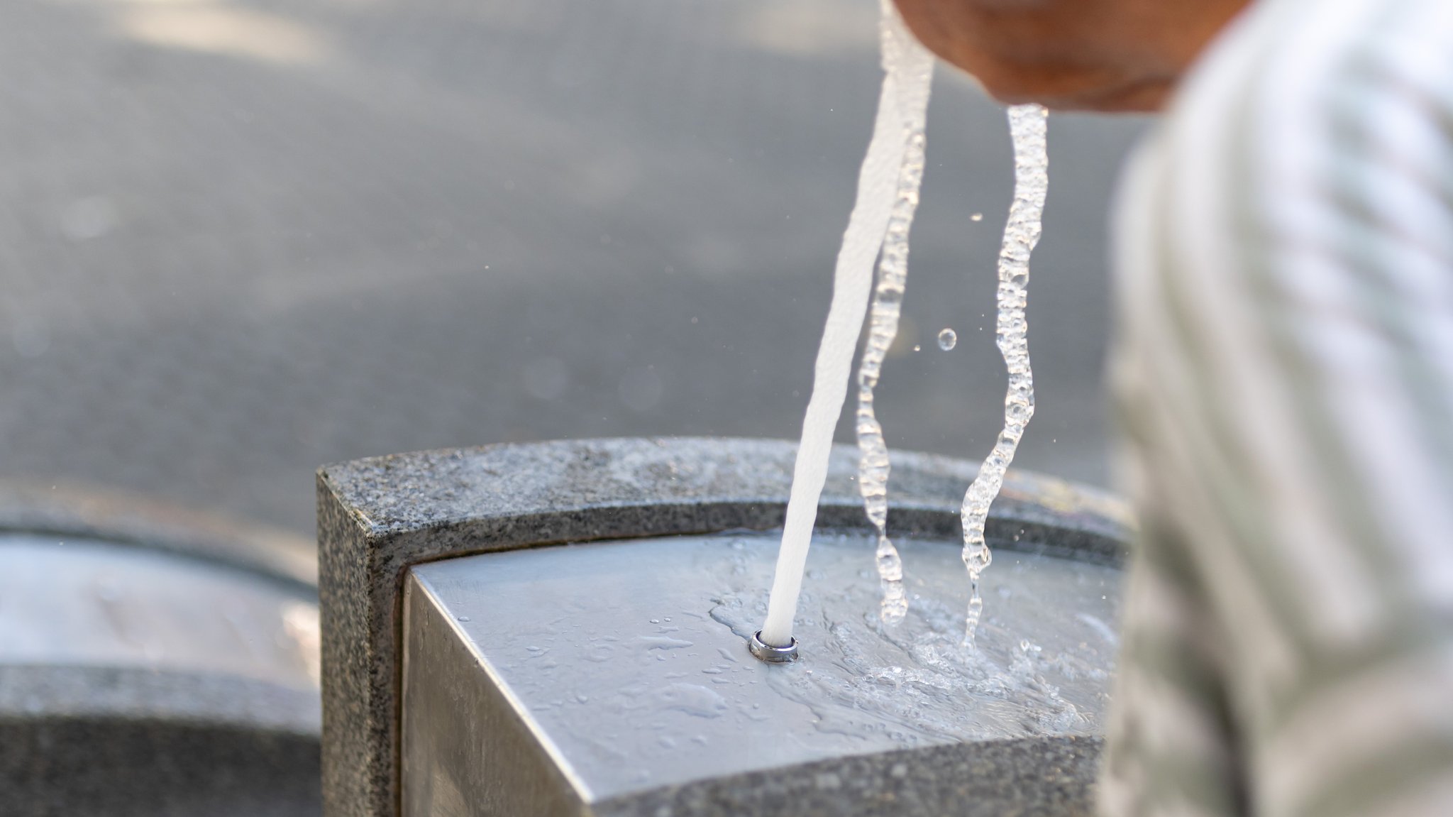 Symbolbild: Trinkbrunnen im Sommer 