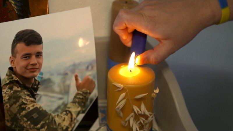 Auch in Bayern zelebrieren viele Menschen den ukrainischen Unabhängigkeits-Tag. | Bild: BR Auch in Bayern zelebrieren viele Menschen den ukrainischen Unabhängigkeits-Tag.