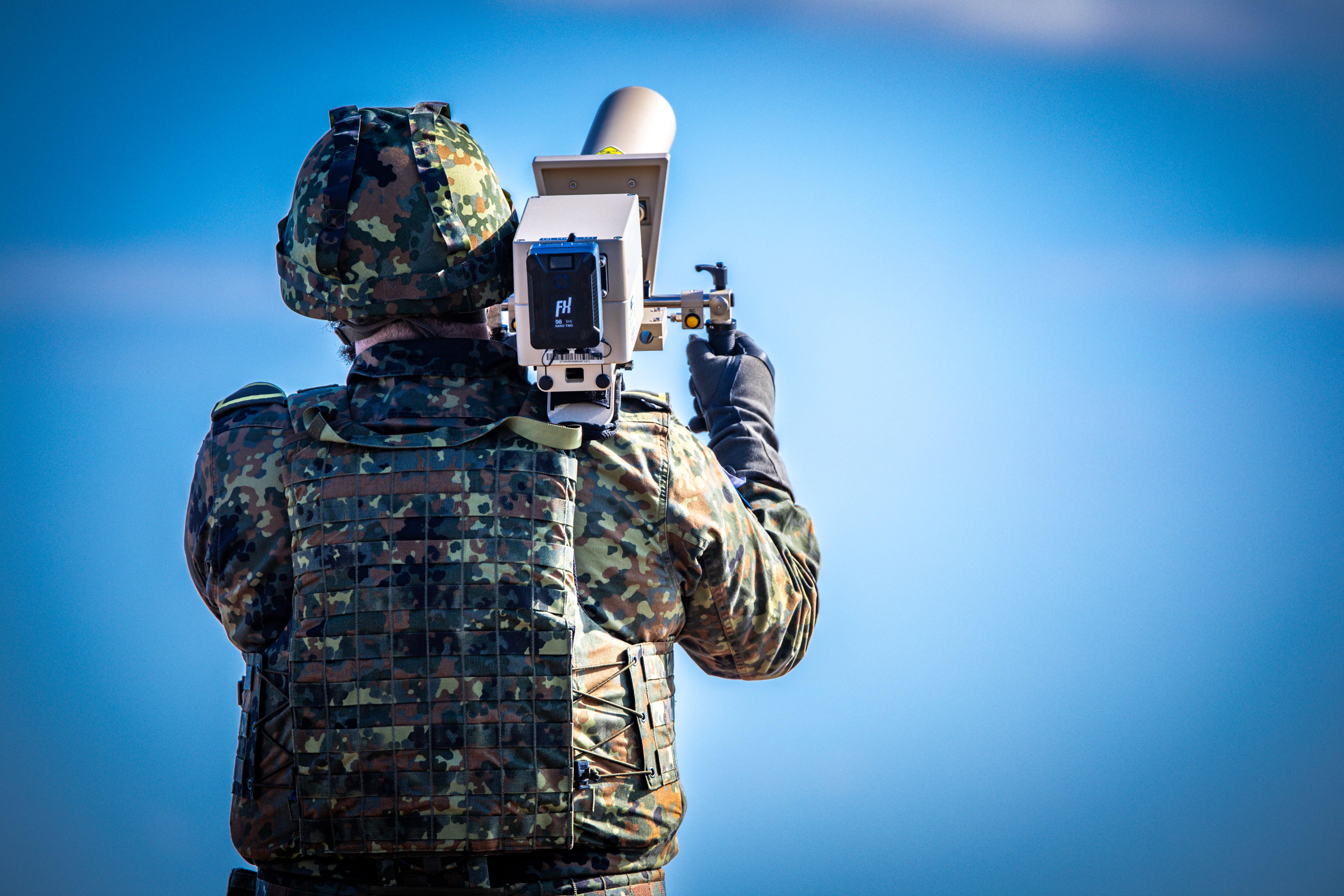 System zur Drohnenabwehr vom Typ HP 47+ bei einem Übungsszenario der Bundeswehr (Symbolbild)