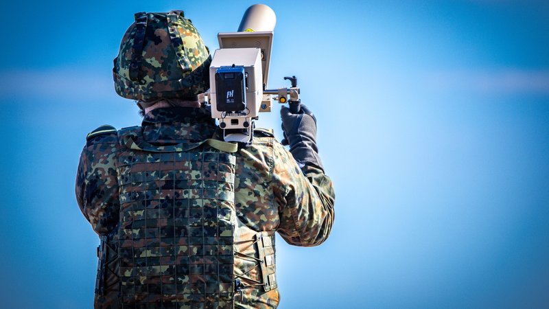 System zur Drohnenabwehr vom Typ HP 47+ bei einem Übungsszenario der Bundeswehr (Symbolbild) | Bild: pa/dpa/Jens Büttner System zur Drohnenabwehr vom Typ HP 47+ bei einem Übungsszenario der Bundeswehr (Symbolbild)