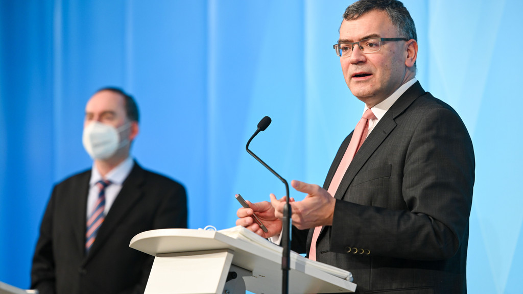 Archivbild: Staatskanzleichef Herrmann und Wirtschaftsminister Aiwanger 