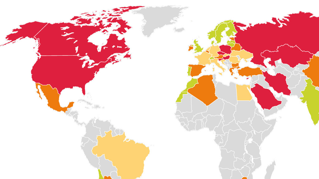 Grafik Klimaschutz-Index 2021 (Klimaschutz-Bewertungen der Länder: hellgrün = gut, hellorange = mäßig, orange = schlecht, rot = sehr schlecht)
