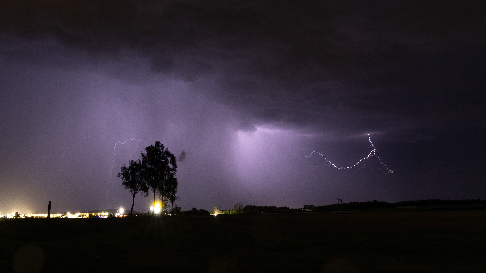 Wetterdienst warnt vor schweren Gewittern in Teilen Bayerns