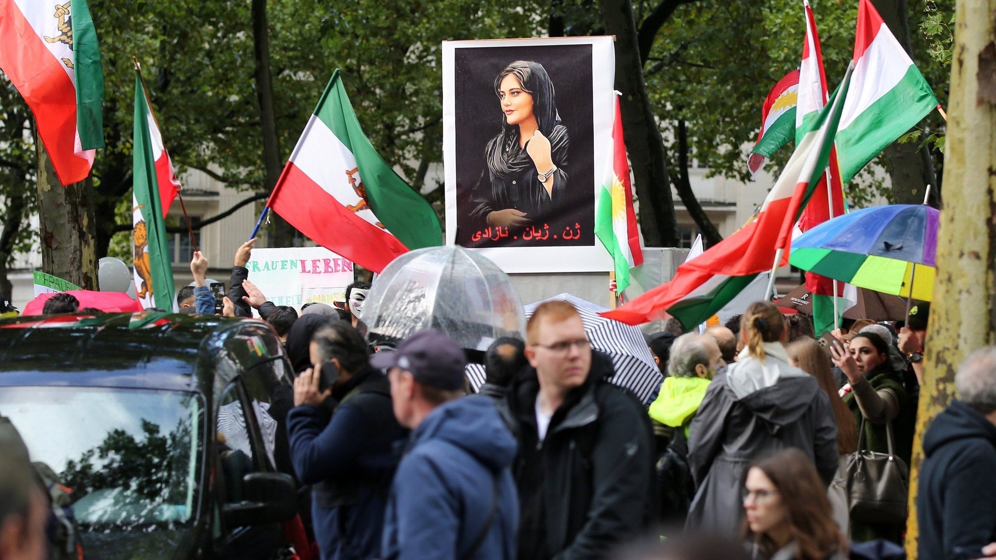 Bundesaußenministerin Annalena Baerbock hat weitere Sanktionen gegen den Iran angekündigt