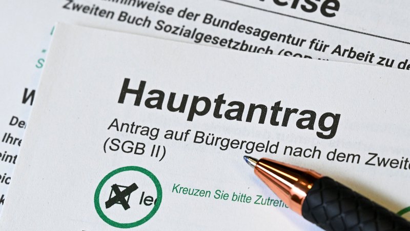 Antrag auf Bürgergeld | Bild: dpa/pa/Jens Kalaene Antrag auf Bürgergeld