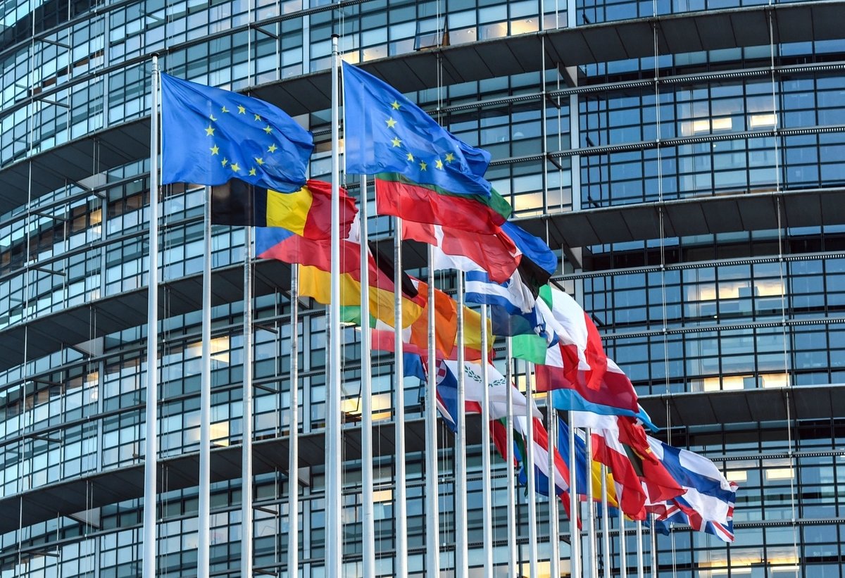 EU will Beitrittsverhandlungen mit Albanien und Mazedonien