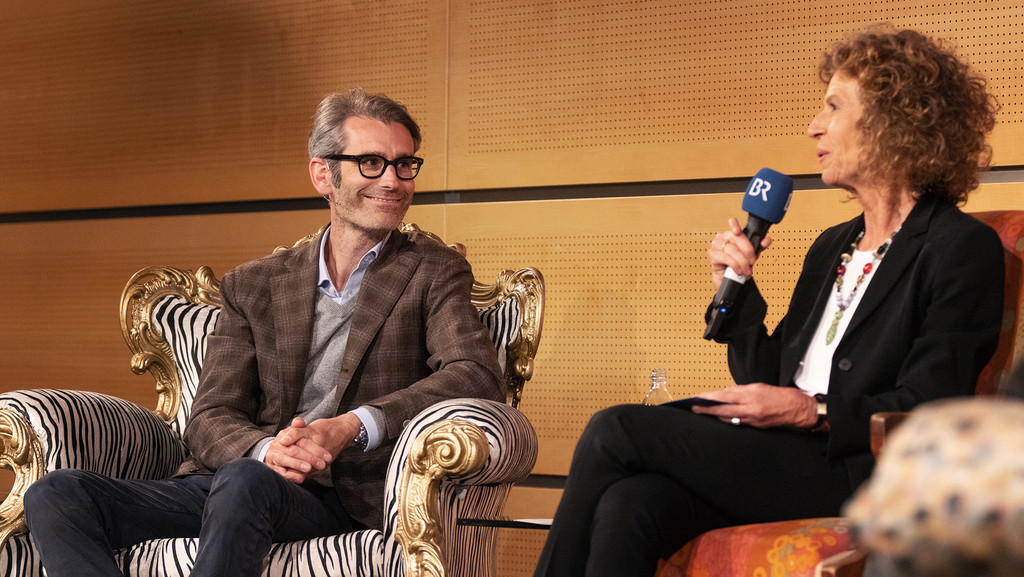 Der Kulturdirektor des Bayerischen Rundfunks, Björn Wilhelm und Moderatorin Sybille Giel, Redaktionsleiterin des "Notizbuch" auf Bayern 2. | Bild: BR / Markus Konvalin Der Kulturdirektor des Bayerischen Rundfunks, Björn Wilhelm und Moderatorin Sybille Giel, Redaktionsleiterin des "Notizbuch" auf Bayern 2.
