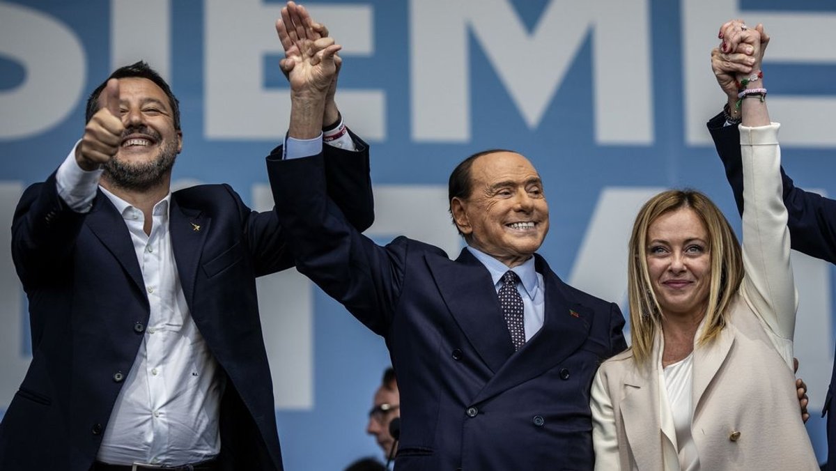 Rechtsbündnis feiert Sieg in Italien - Wahlbeteiligung niedrig