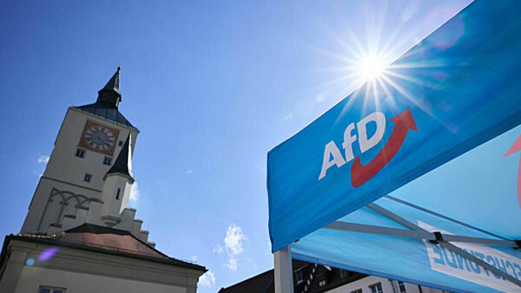 AfD-Wahlkampf-Stand zur Europawahl in Deggendorf - dem "Tor zum Bayerischen Wald". Dort war die AfD besonders erfolgreich