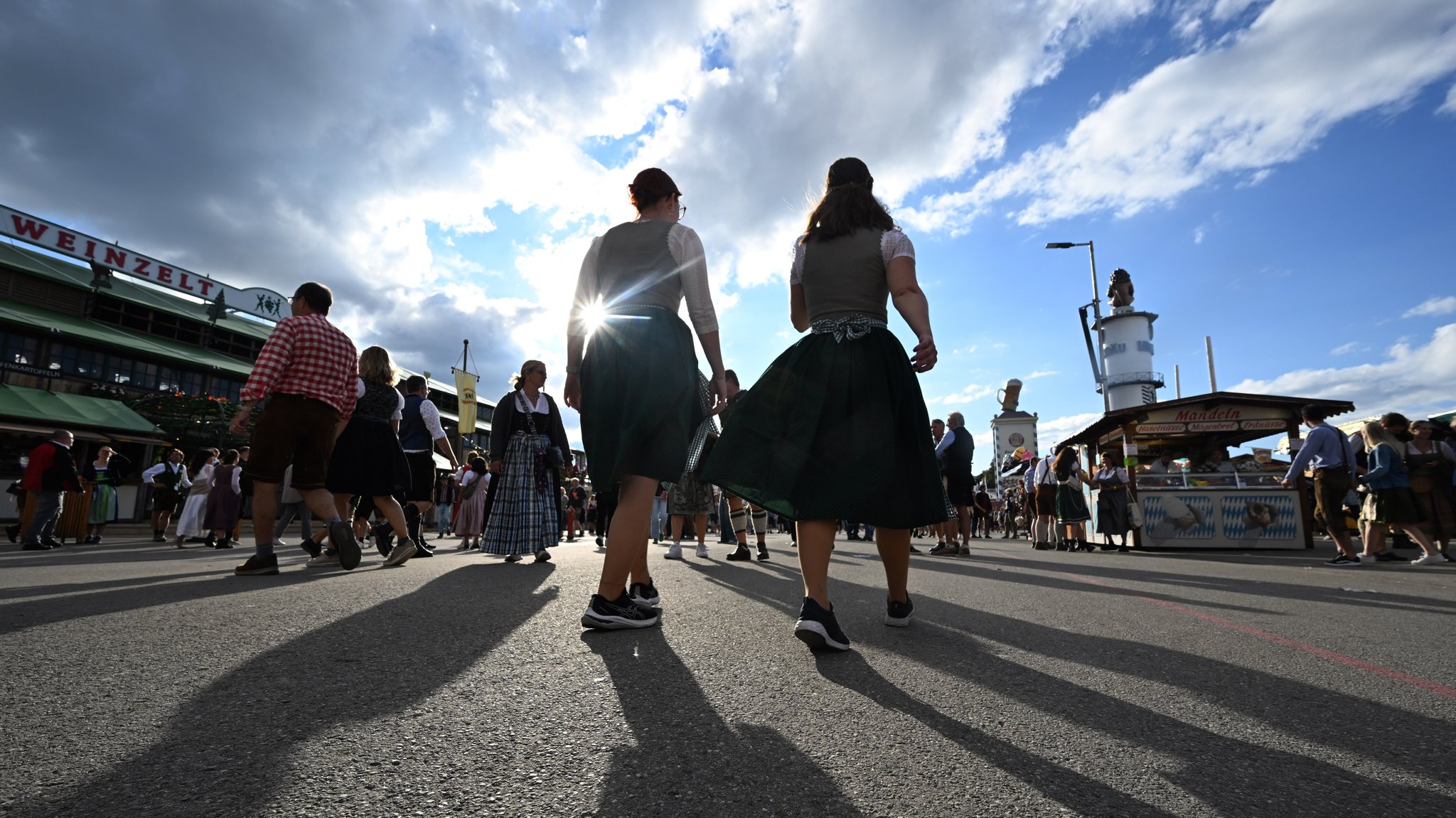 Halbzeit beim Oktoberfest: Italiener-Wochenende und erste Bilanz