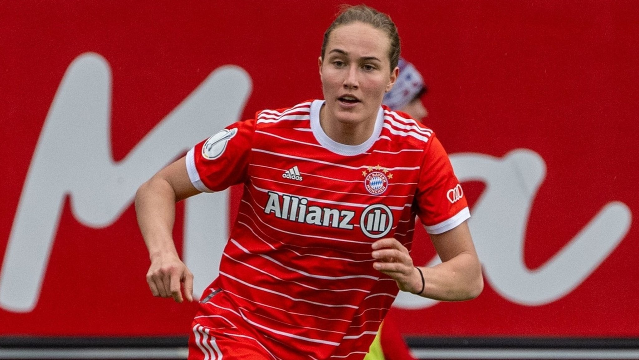 "Herzensentscheidung" - Sydney Lohmann verlängert beim FC Bayern