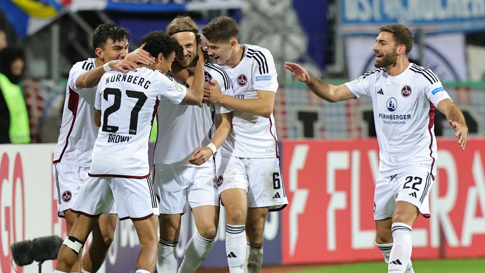 DFB-Pokal: Lohkemper schießt Nürnberg ins Achtelfinale