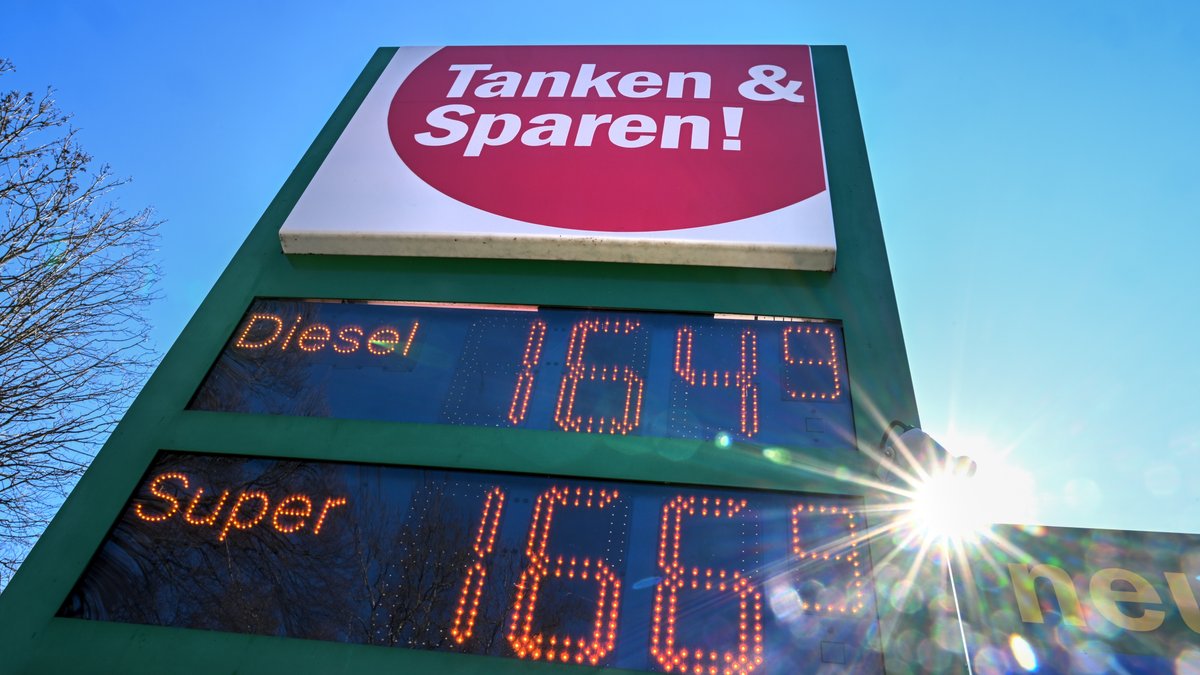 Tanken im Urlaub - Sprit im Ausland meist billiger als in Bayern