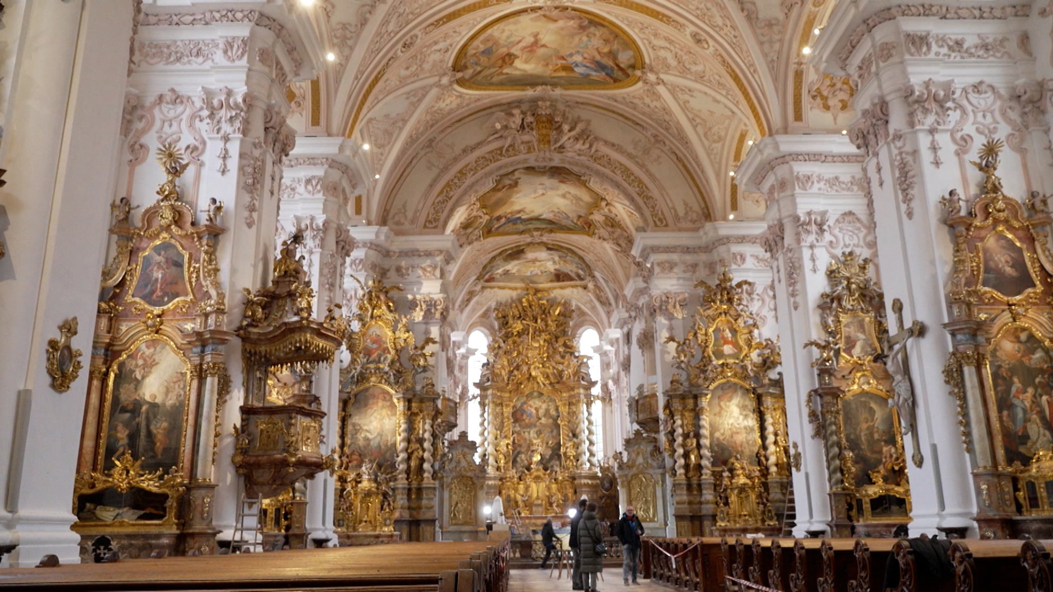 Die prunkvolle Kirche Mariä Himmelfahrt in Aldersbach