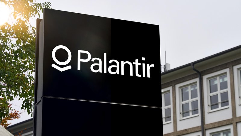 Wie sicher ist Bayerns Einsatz von Software der US-Firma Palantir? | Bild: picture alliance / CHROMORANGE | Michael Bihlmayer Wie sicher ist Bayerns Einsatz von Software der US-Firma Palantir?