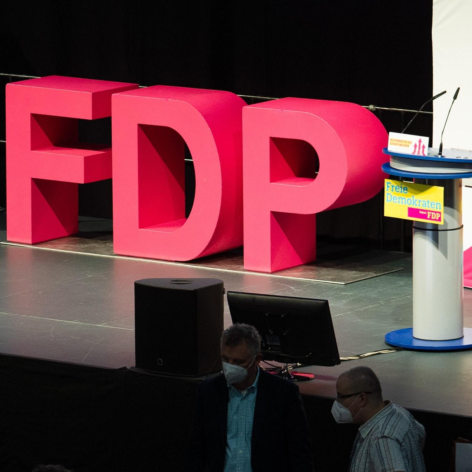 FDP Parteitag Beginnt: Eine Partei Im Spagat Zwischen Markenkern ...