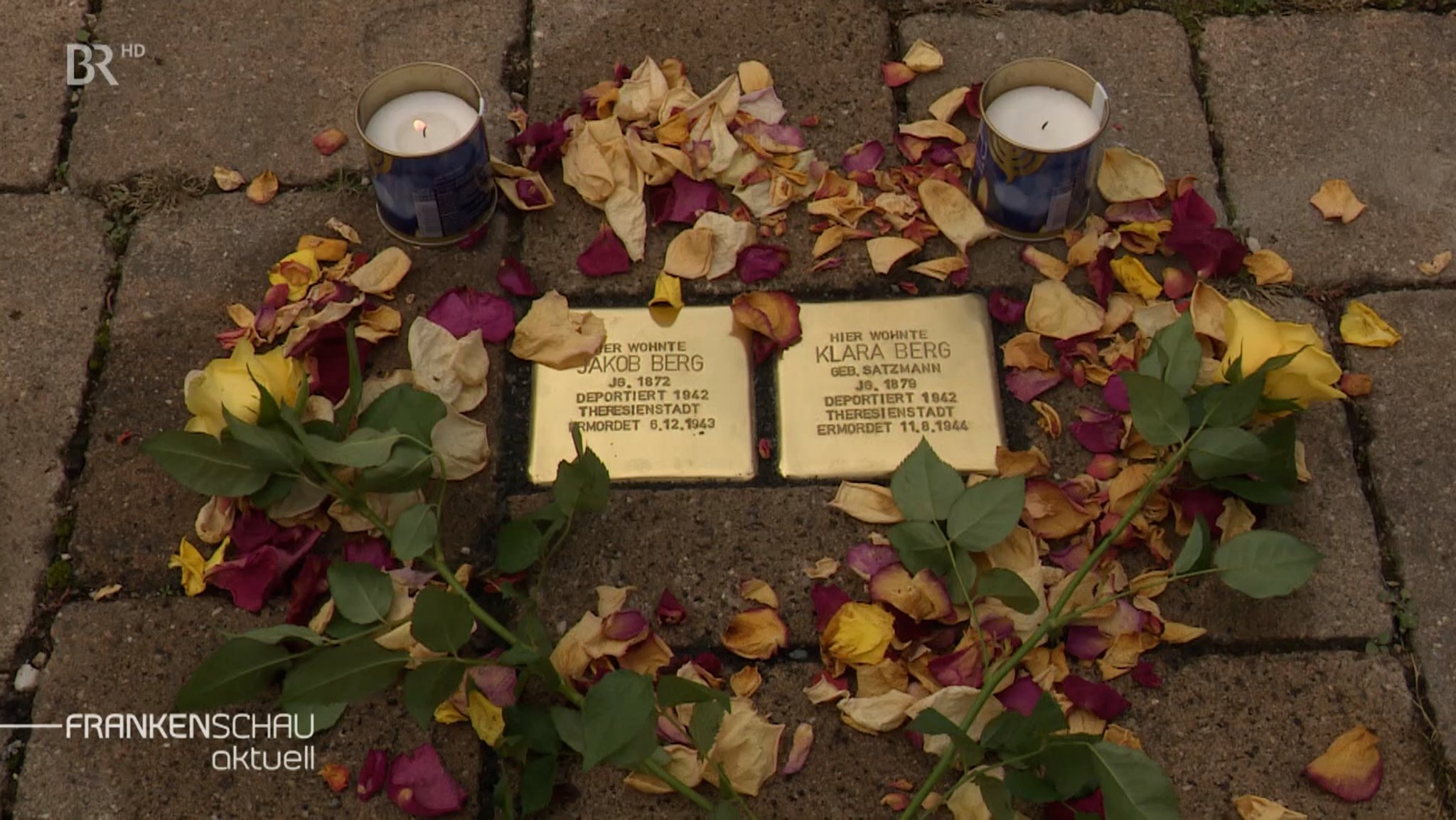 Zwei der eneun Stolpersteine in Oberfranken, sie erinnern an das Ehepaar Berg.