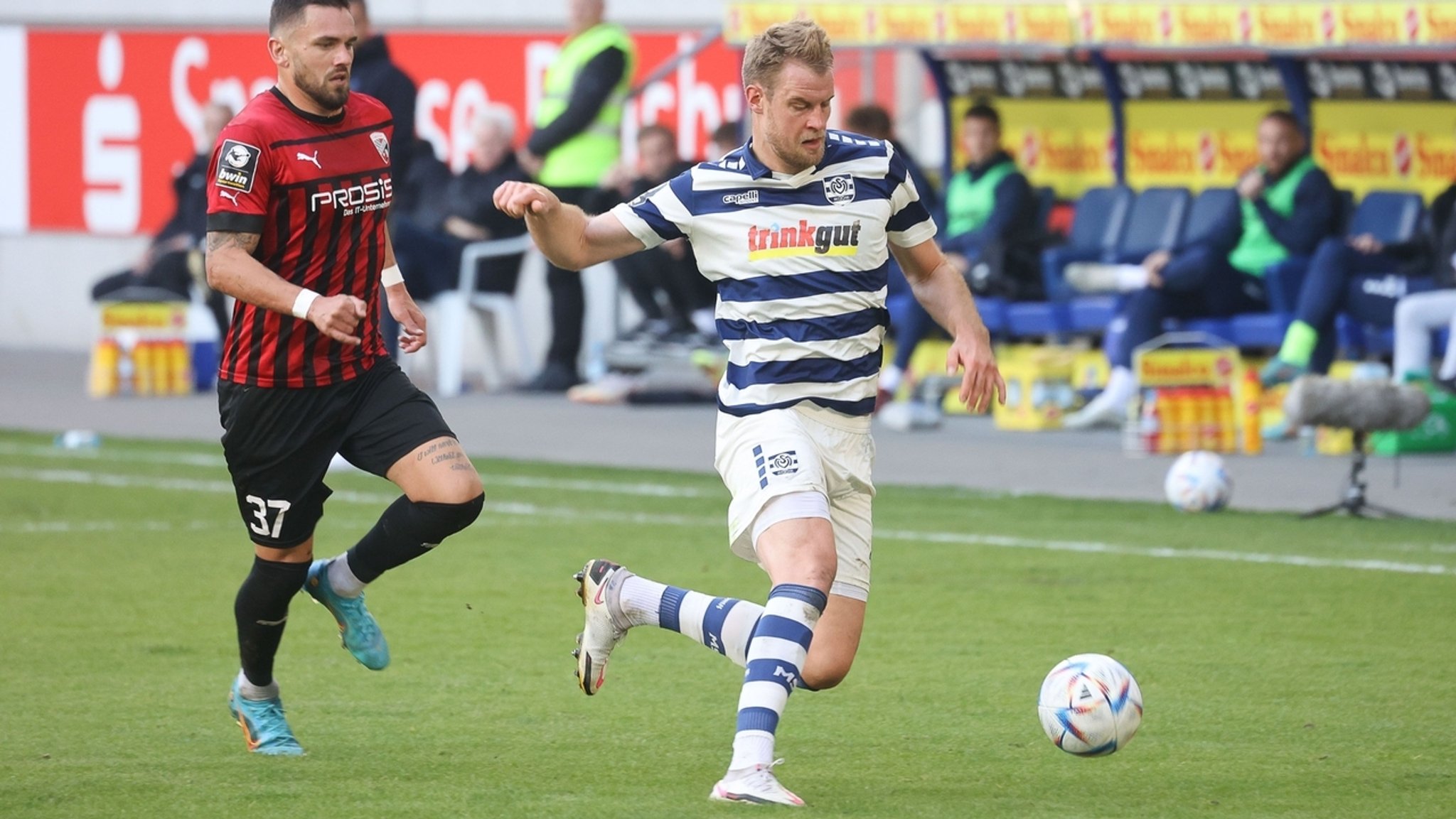 Spielszene MSV Duisburg - FC Ingolstadt 04