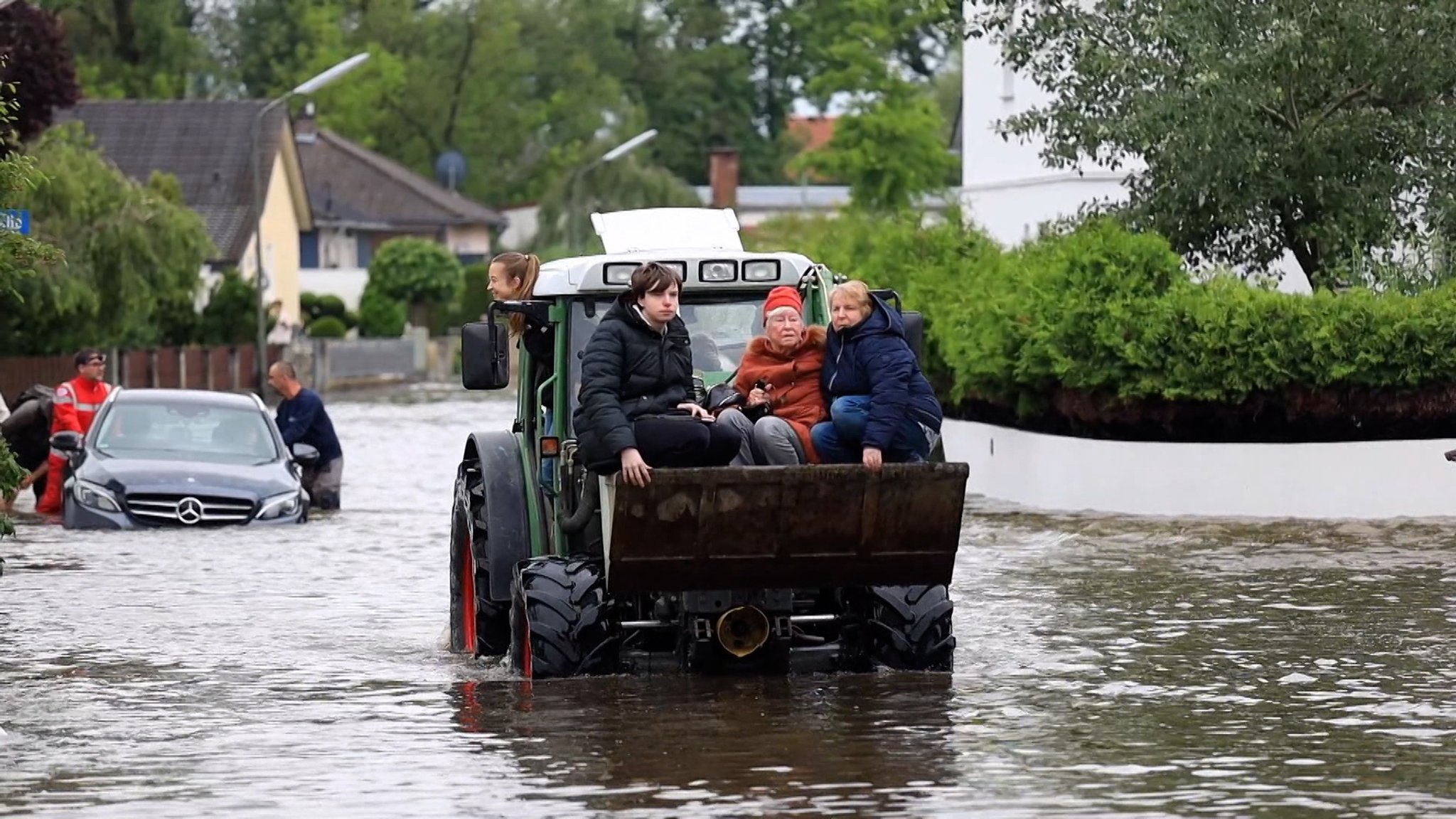 Nach Ansicht von Experten wird es in Zukunft immer öfter Extremwetter-Situationen wie Hitzeperioden, Starkregen oder Überschwemmungen geben.