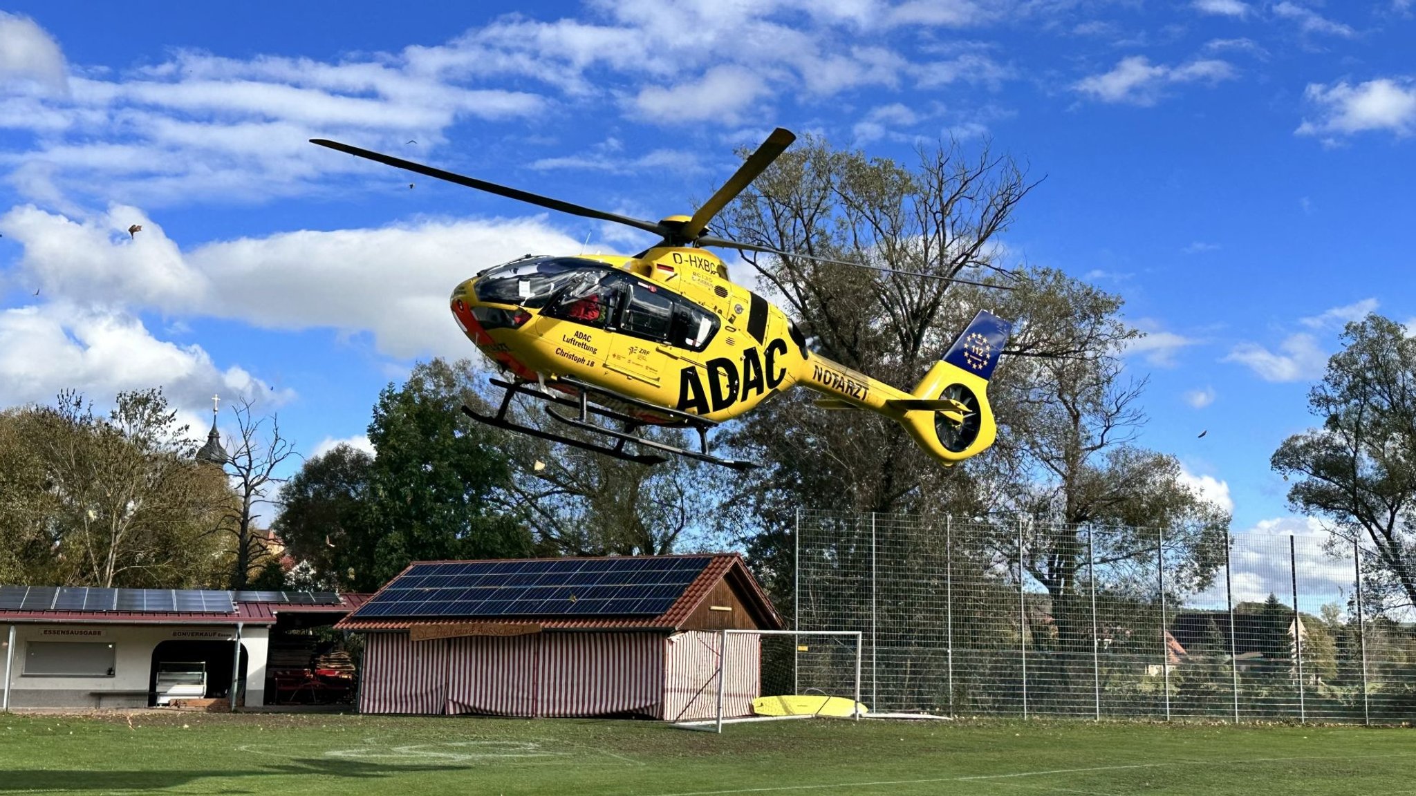 Rettungshubschrauber im Rauhenebracher Gemeindeteil Prölsdorf