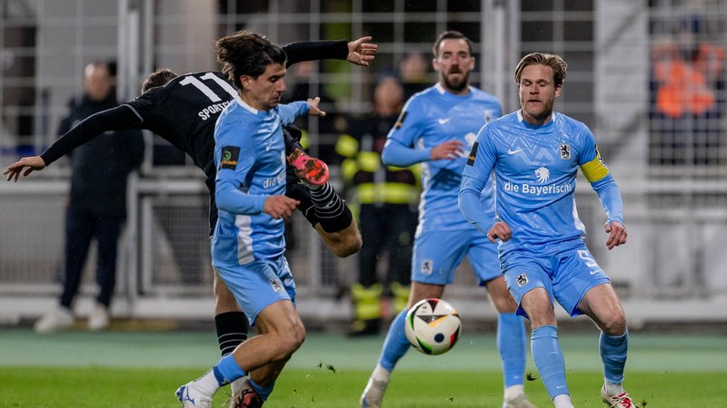 Spielszene TSV 1860 Sc Verl | Bild: picture alliance / Eibner-Pressefoto | Eibner-Pressefoto/Heike Feiner Spielszene TSV 1860 Sc Verl