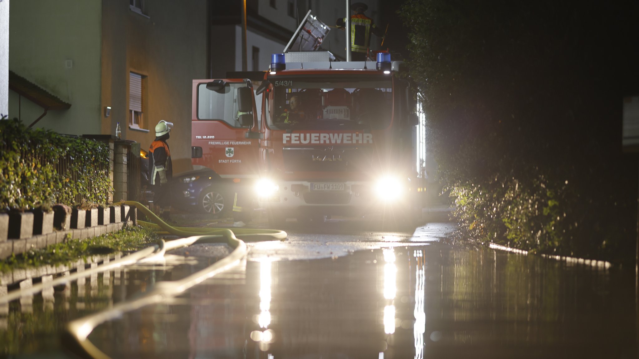 Nächtlicher Feuerwehreinsatz in Fürth