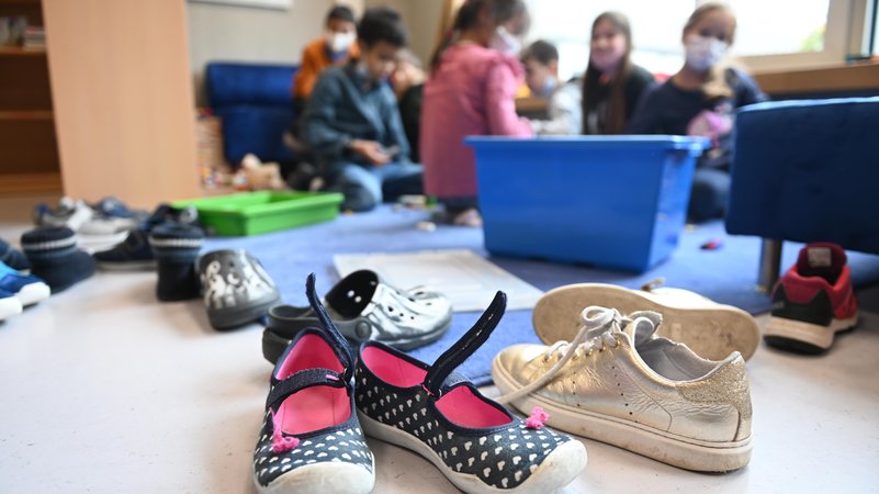 Ganztagsschule in einer Grundschule (Symbolbild) | Bild: picture alliance / SZ Photo | Stephan Rumpf Ganztagsschule in einer Grundschule (Symbolbild)