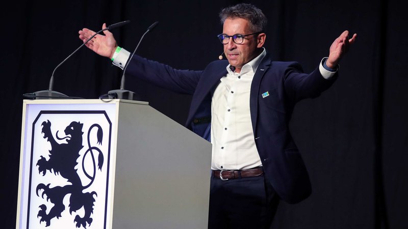 Gernot Mang - neuer Präsident TSV 1860 München TSV 1860 München e.V. Mitgliederversammlung 2025 | Bild: picture alliance / Christina Pahnke Gernot Mang - neuer Präsident TSV 1860 München TSV 1860 München e.V. Mitgliederversammlung 2025