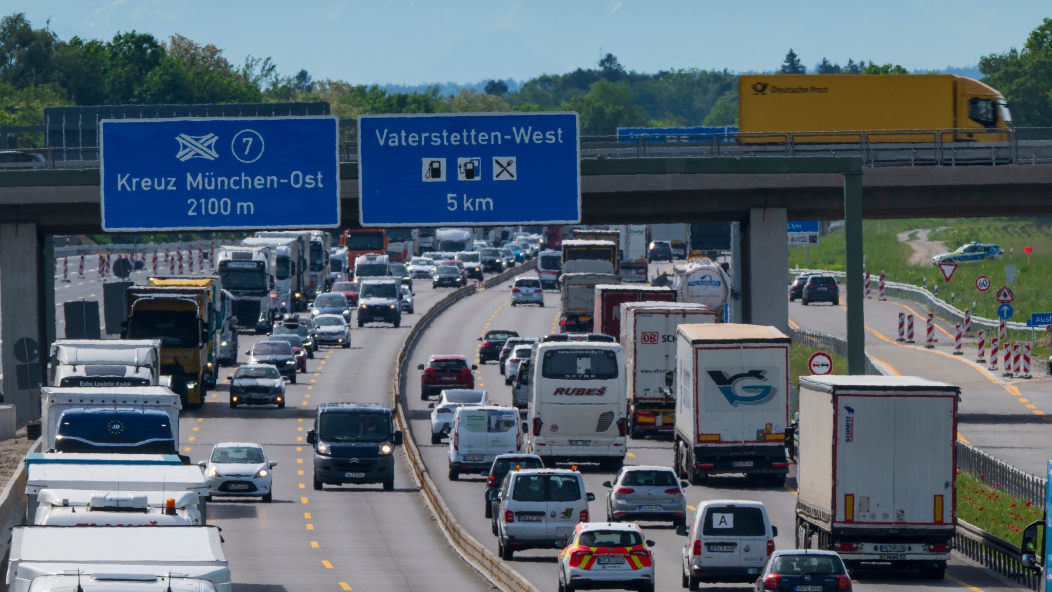 Start in die Pfingstferien: Staus und Baustellen Richtung Süden