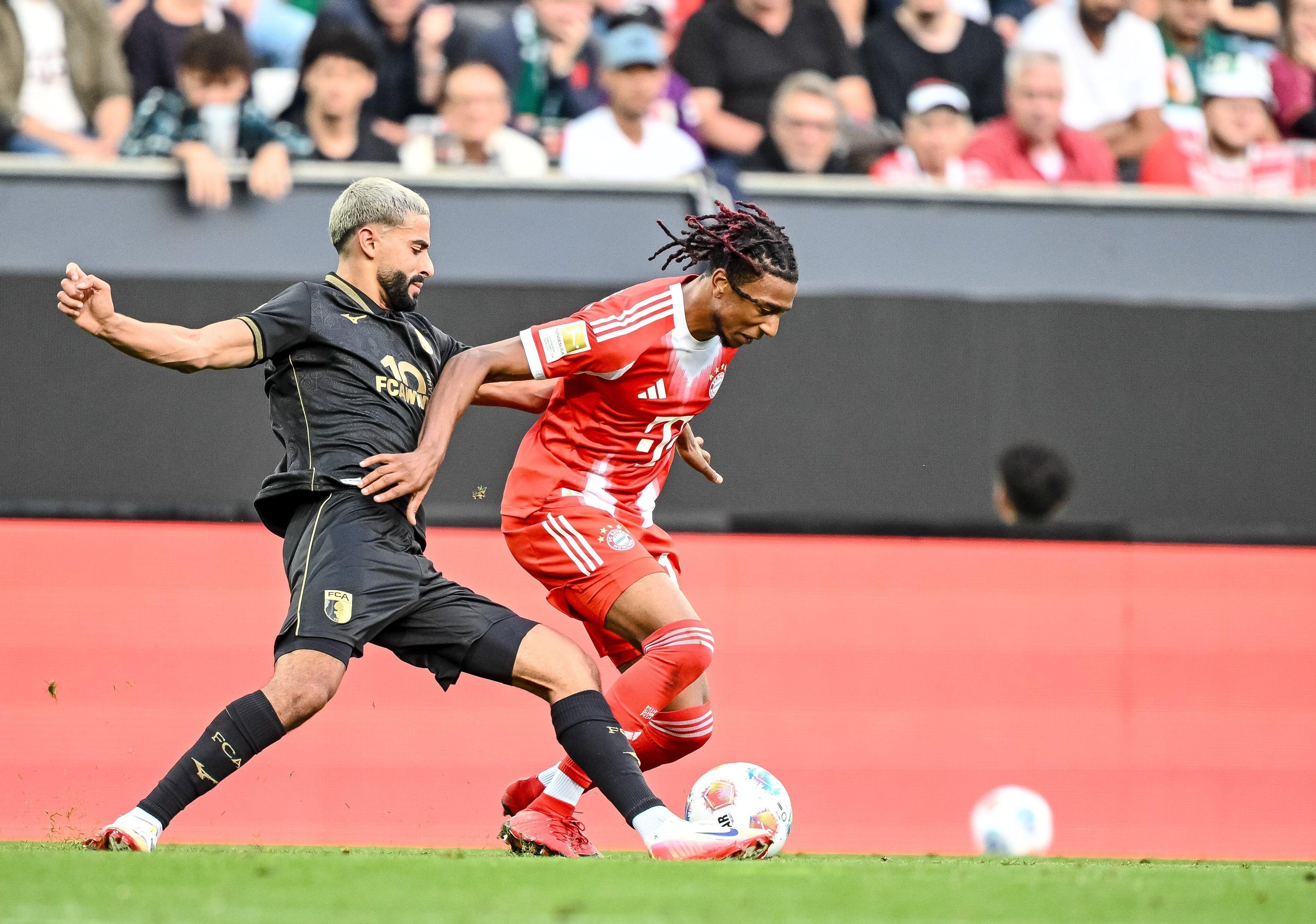 Spielszene FC Augsburg - FC Bayern München