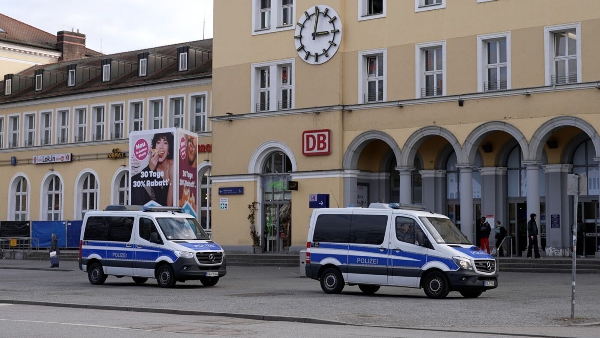 Die Polizei ist in der Bahnhofsgegend verstärkt präsent