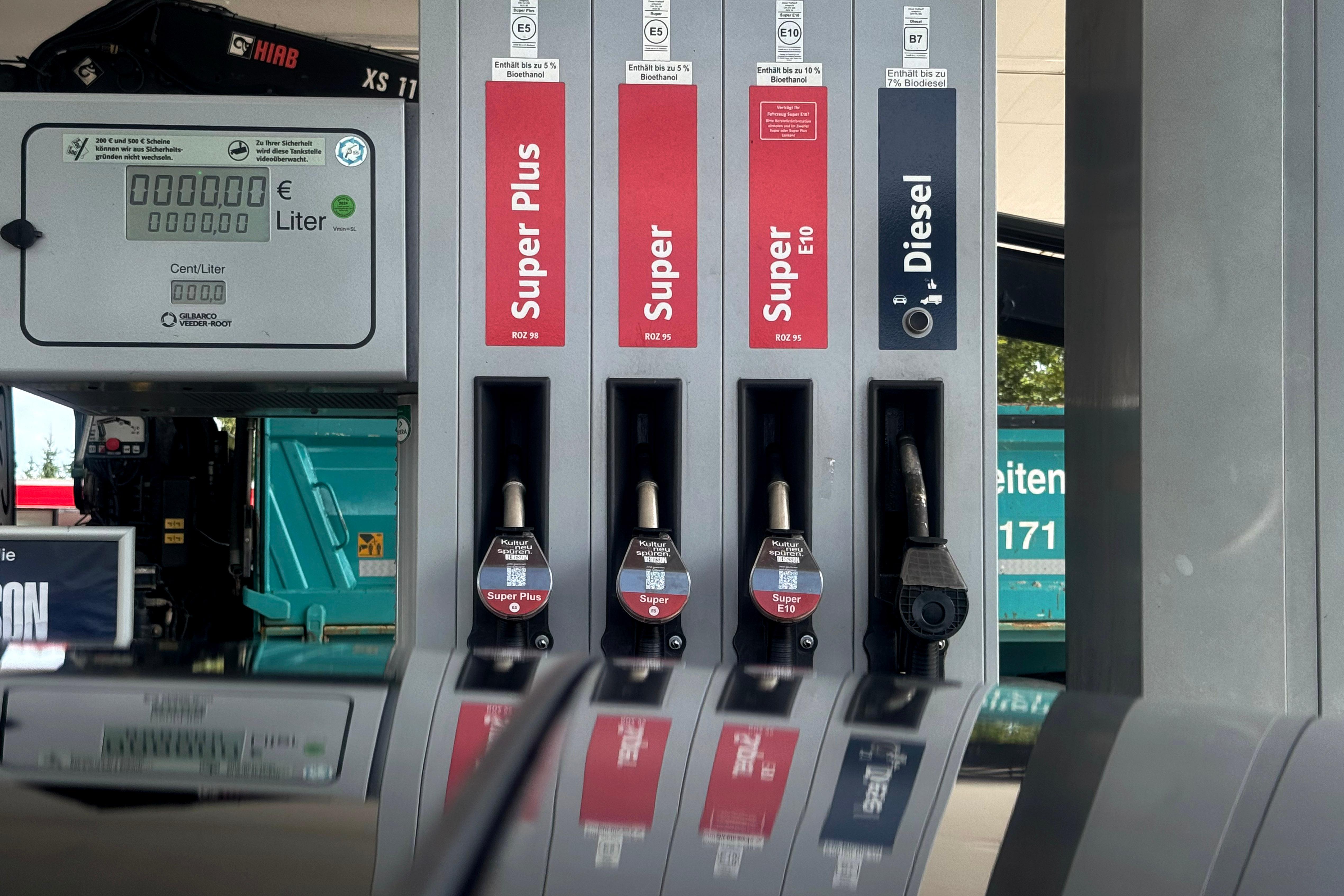 Zapfsäule an einer Tankstelle (Symbolbild)