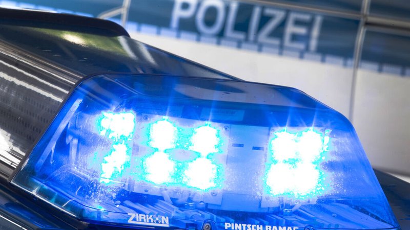 Symbolbild - Blaulicht eines Polizeiwagens