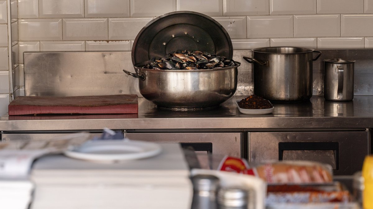 Istanbul: Weitere Touristen in Klinik eingeliefert