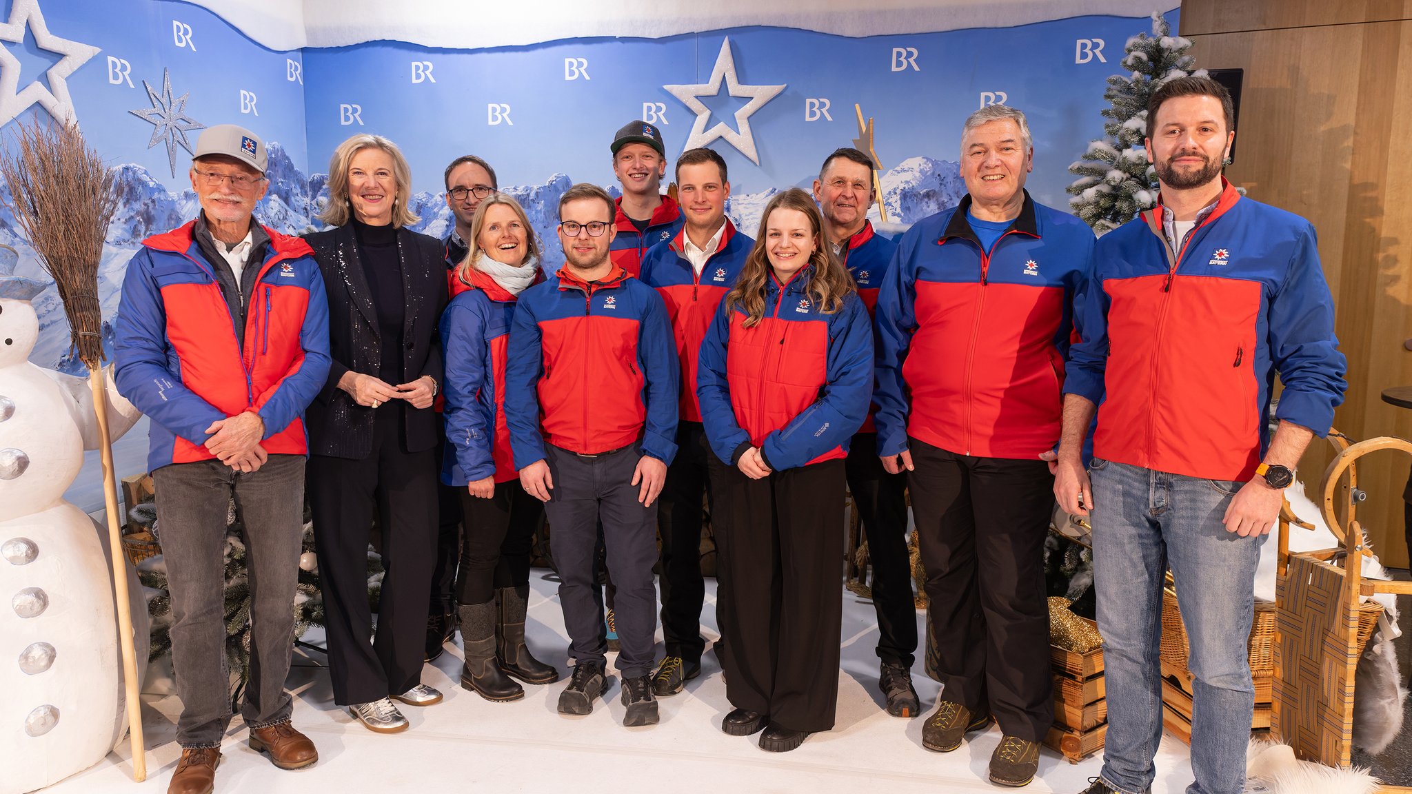 Mitglieder der Bergwacht beim BR-Budenzauber | Bild: Markus Konvalin/ BR Mitglieder der Bergwacht beim BR-Budenzauber