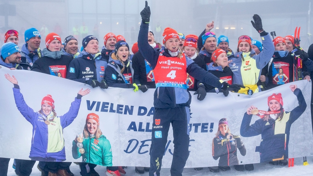 Denise Herrmann-Wick aus Deutschland nach dem Rennen. Herrmann-Wick hat das letzte Rennen ihrer Biathlon-Karriere auf Platz sechs beendet. 