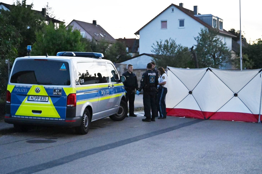Messerattacke in Ansbach - Angreifer von Polizei erschossen