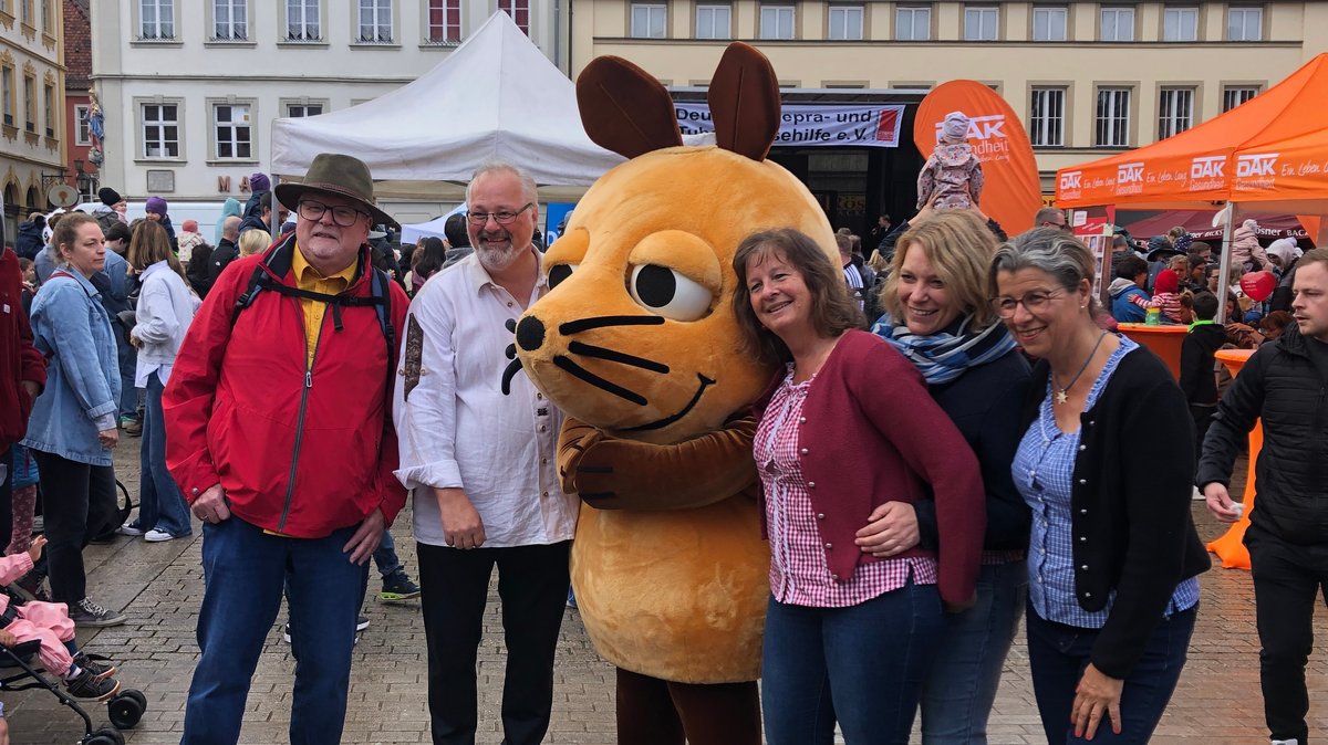 Die Maus von "Die Sendung mit der Maus" zu Gast beim Kinderfest in Würzburg.